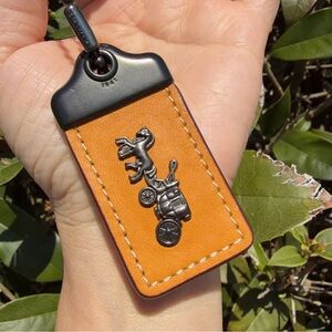 Coach 1941 Large Hangtag， 2 1/4" x 1 1/4"